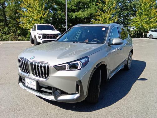 Space Silver Metallic 2026 BMW X1 xDrive28i