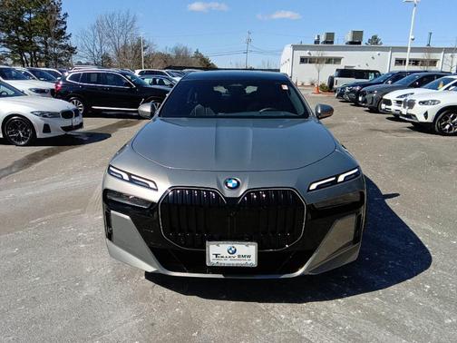 Gray Metallic 2025 BMW 740 xDrive