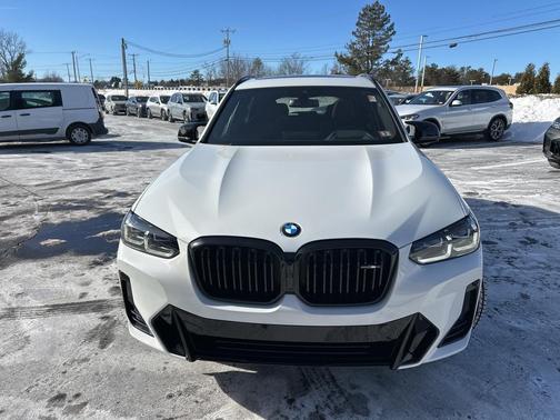 2024 BMW X3 M40i
