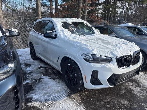 2024 BMW X3 M40i