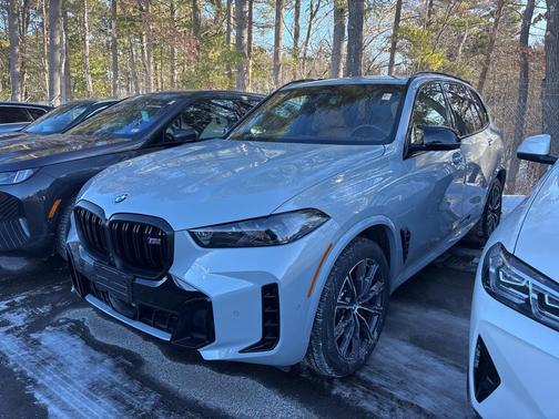 2024 BMW X5 M60i