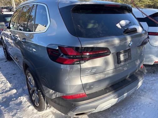 2025 BMW X5 xDrive40i
