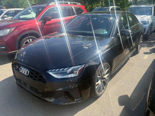 Mythos Black Metallic 2022 Audi S4 3.0T Premium