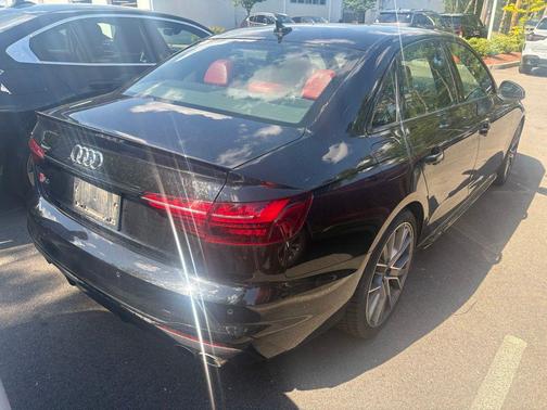 Mythos Black Metallic 2022 Audi S4 3.0T Premium