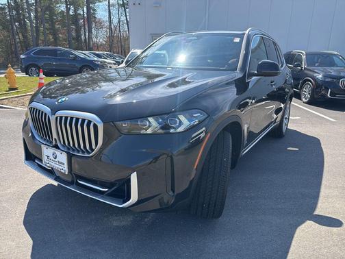 Black Sapphire Metallic 2026 BMW X5 xDrive40i
