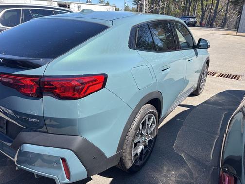 Green Metallic 2025 BMW X2 xDrive28i