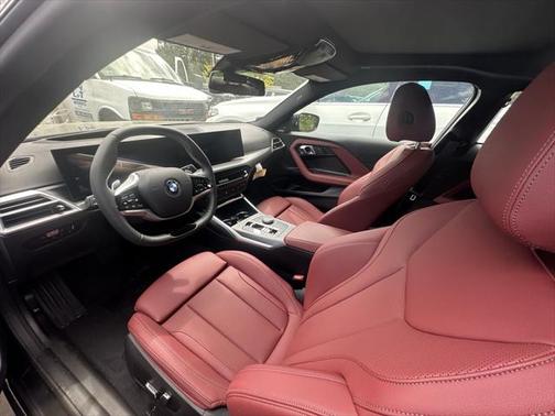 2025 BMW 230 i xDrive