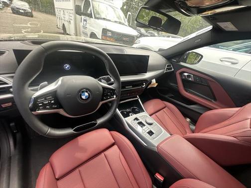 2025 BMW 230 i xDrive