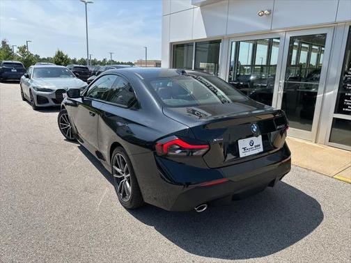 2025 BMW 230 i xDrive