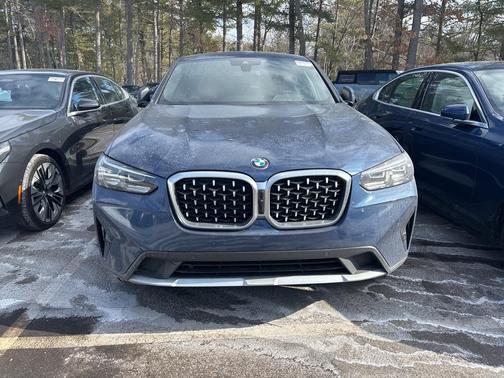 2025 BMW X4 xDrive30i