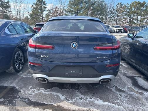 2025 BMW X4 xDrive30i