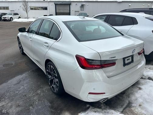 2025 BMW 330 xDrive