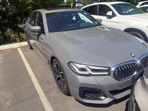 Bernina Grey Amber Effect Metallic 2022 BMW 530 i xDrive