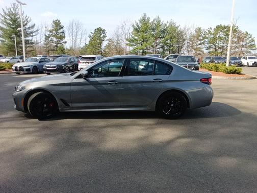 Skyscraper Gray Metallic 2023 BMW 530 i xDrive