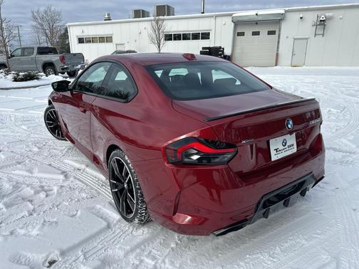 2025 BMW M240 i xDrive