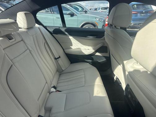 2023 BMW 540 i xDrive