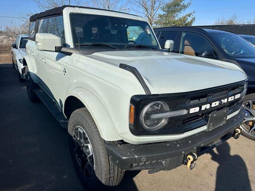 2022 Ford Bronco Outer Banks