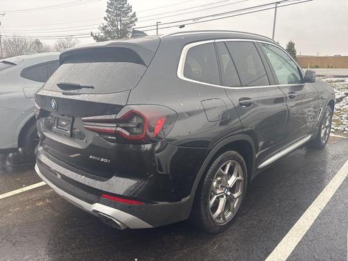 Black Sapphire Metallic 2023 BMW X3 xDrive30i