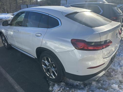 2025 BMW X4 xDrive30i