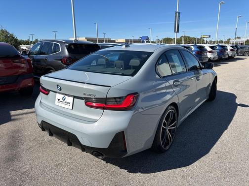 2023 BMW 330 xDrive