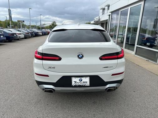 2022 BMW X4 xDrive30i