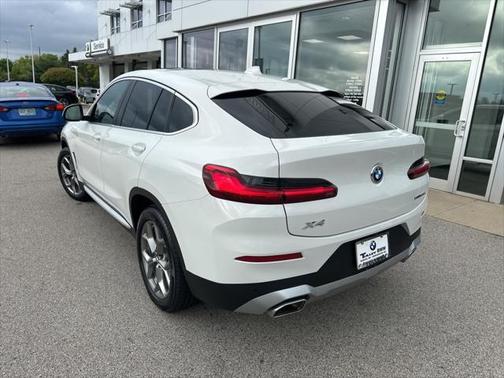 2022 BMW X4 xDrive30i