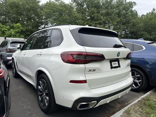 2022 BMW X5 PHEV xDrive45e