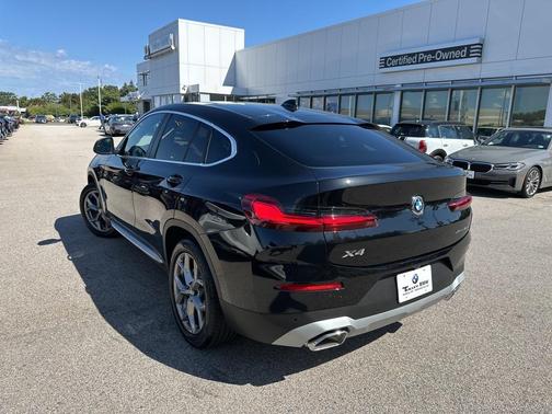 2024 BMW X4 xDrive30i