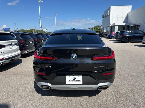 2024 BMW X4 xDrive30i