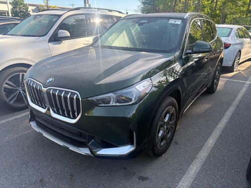 San Remo Green Metallic 2025 BMW X1 xDrive28i