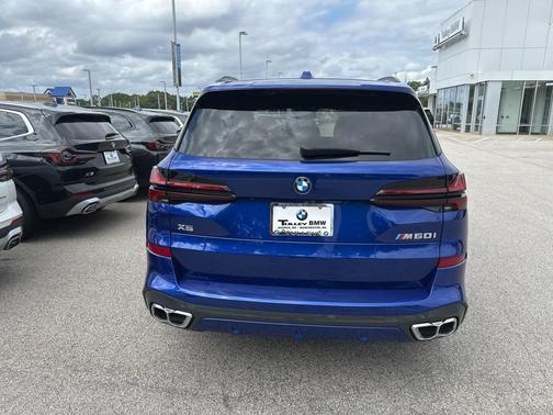 2024 BMW X5 M60i