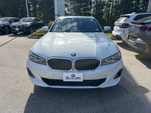 2025 BMW 330 i xDrive