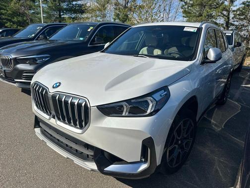 White Metallic 2024 BMW X1 xDrive28i
