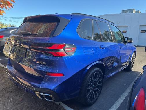2025 BMW X5 M60i