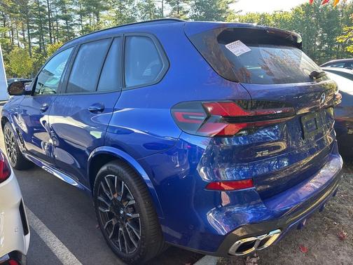 2025 BMW X5 M60i