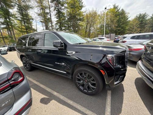 Onyx Black 2023 GMC Yukon XL Denali