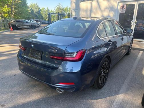 Arctic Race Blue Metallic 2026 BMW 330 xDrive