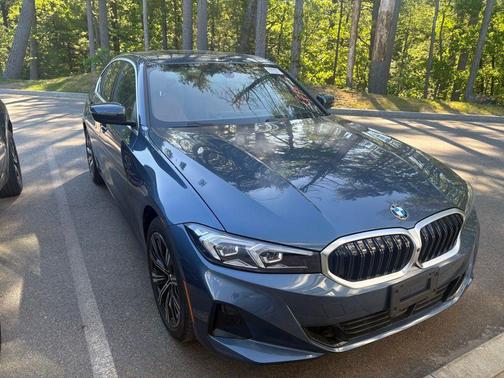 Arctic Race Blue Metallic 2026 BMW 330 xDrive