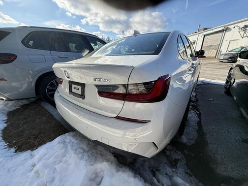 2022 BMW 330 xDrive