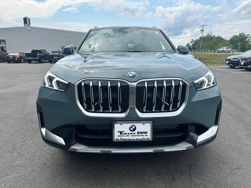 Cape York Green Metallic 2026 BMW X1 xDrive28i