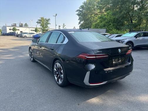 2024 BMW 540 i xDrive