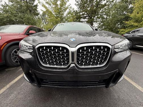 2023 BMW X4 xDrive30i