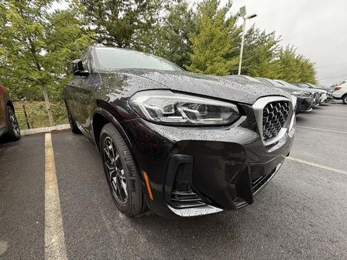2023 BMW X4 xDrive30i