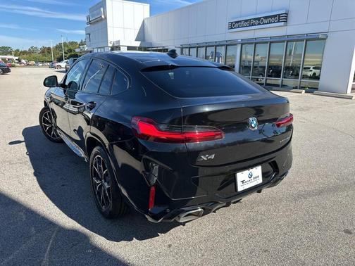 2023 BMW X4 xDrive30i