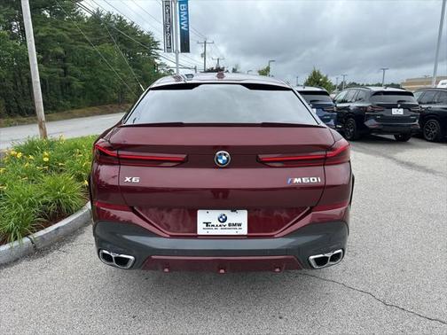 2025 BMW X6 M60i