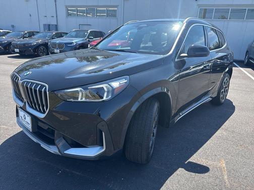 Jet Black 2025 BMW X1 xDrive28i