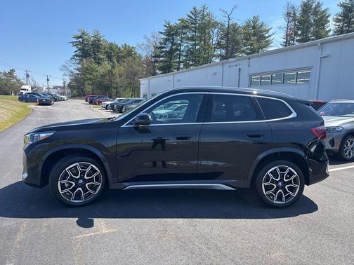 Jet Black 2025 BMW X1 xDrive28i