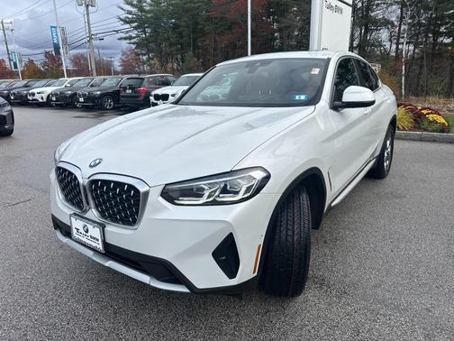 2024 BMW X4 xDrive30i