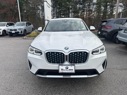 2024 BMW X4 xDrive30i