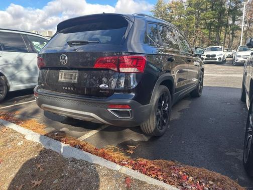 2023 Volkswagen Taos 1.5T SE